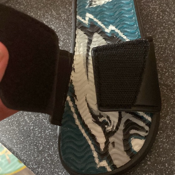 Philadelphia Eagles Youth Colorblock Big Logo Gel Slide - Picture 7 of 8